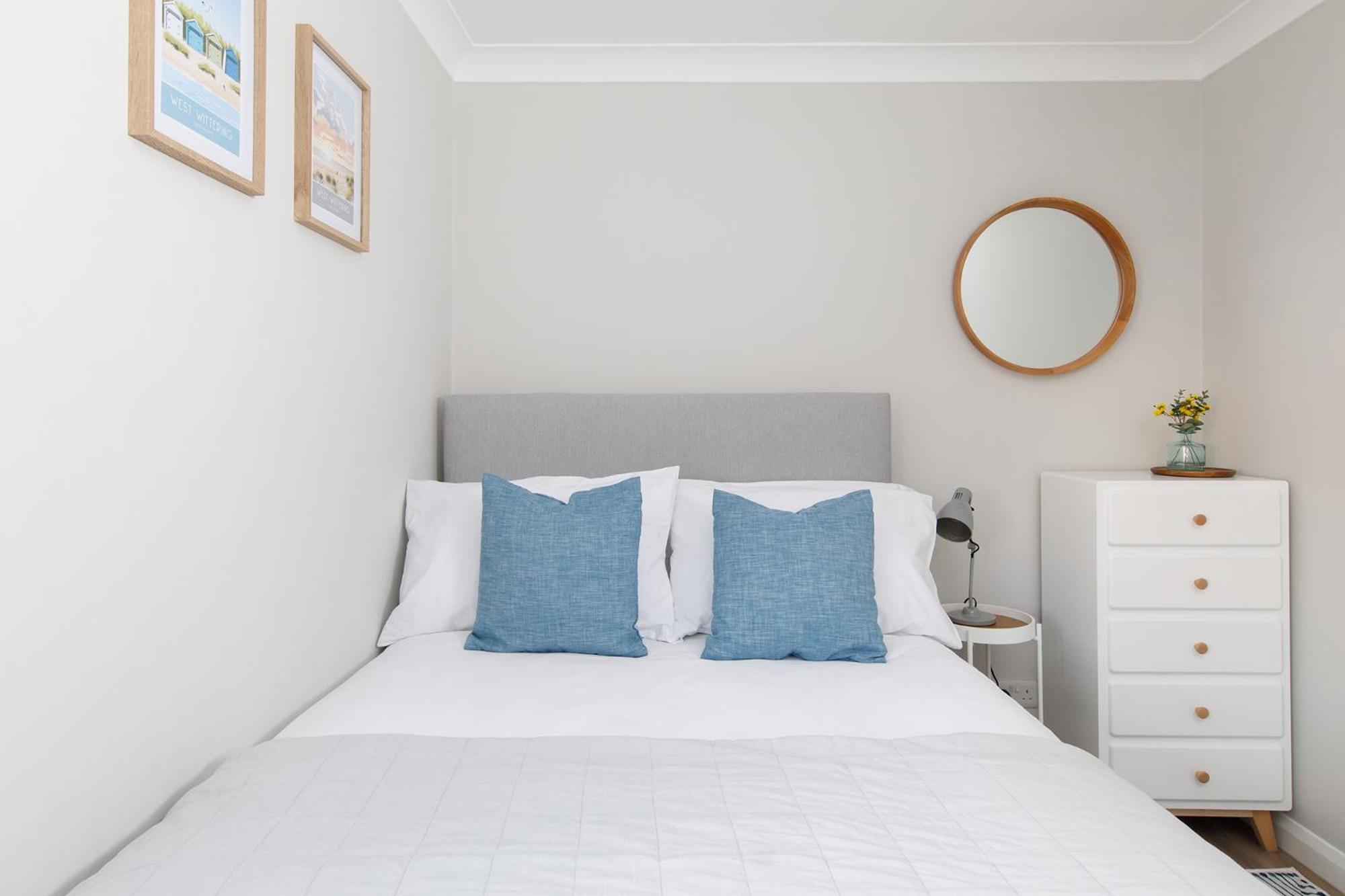 Little Blue By The Butler Collection Apartamento Chichester Exterior foto